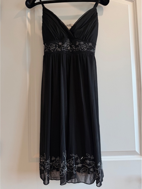 Jessica McClintock Dresses & Skirts - Black Beaded Floral Midi Dress Size L